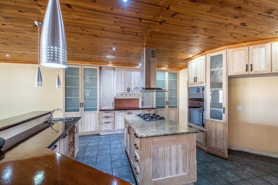 To Let 4 Bedroom Property for Rent in Amsterdamhoek Eastern Cape